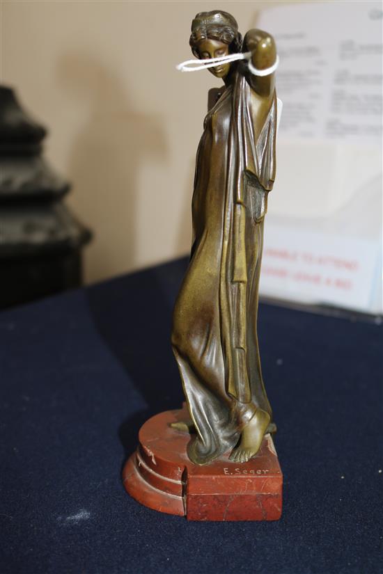 A bronze figure of a semi-clad figure - Phryné - Ernst Seger
